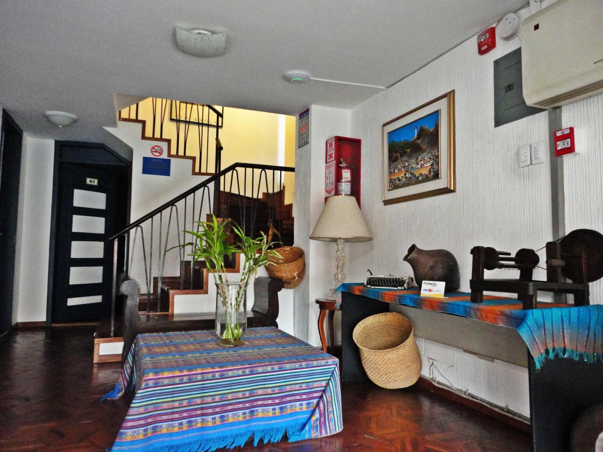 Hotel Rincon Escandinavo Quito Exterior photo